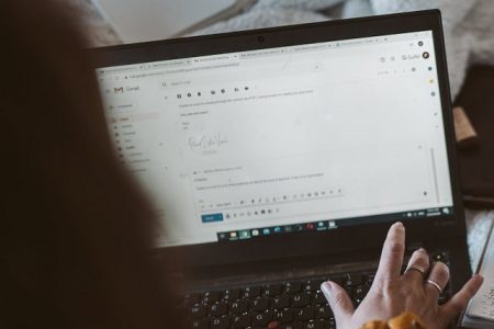 Ejemplos de Correos Electrónicos